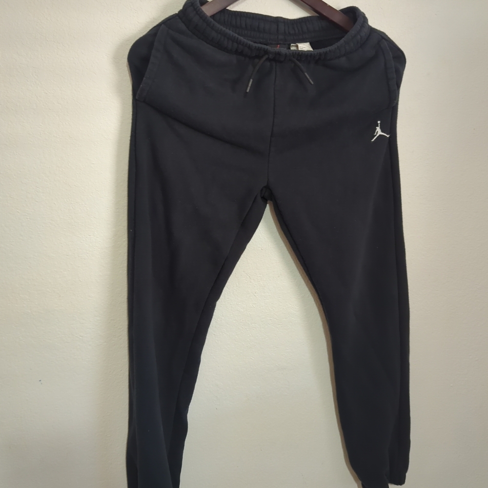 Nike Air Jordan Joggers Black Sweat Pants Youth Size Large 12-13 Yrs